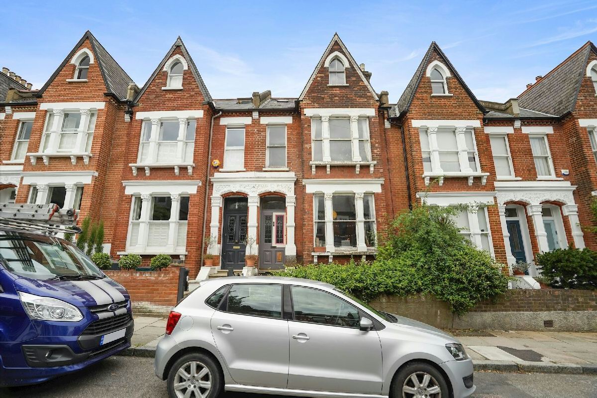 Dresden Road  Whitehall Park N19 3BQ, London - £1,225,000