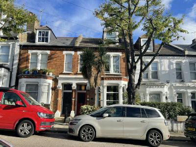 , London - £1,225,000